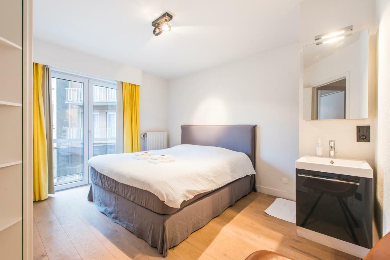 Ruim En Modern Appartement Te Knokke Nabij De Dijk Eksteriør billede